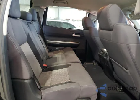 2016 Toyota Tundra Crewmax Sr5 z USA, uszkodzony, nr VIN 5TFDW5F14GX502850